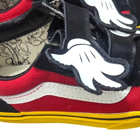 Vans x Disney RARE Mickey Mouse Hug Old School Sneakers NEW Little Kids 12 - Picture 13 of 14